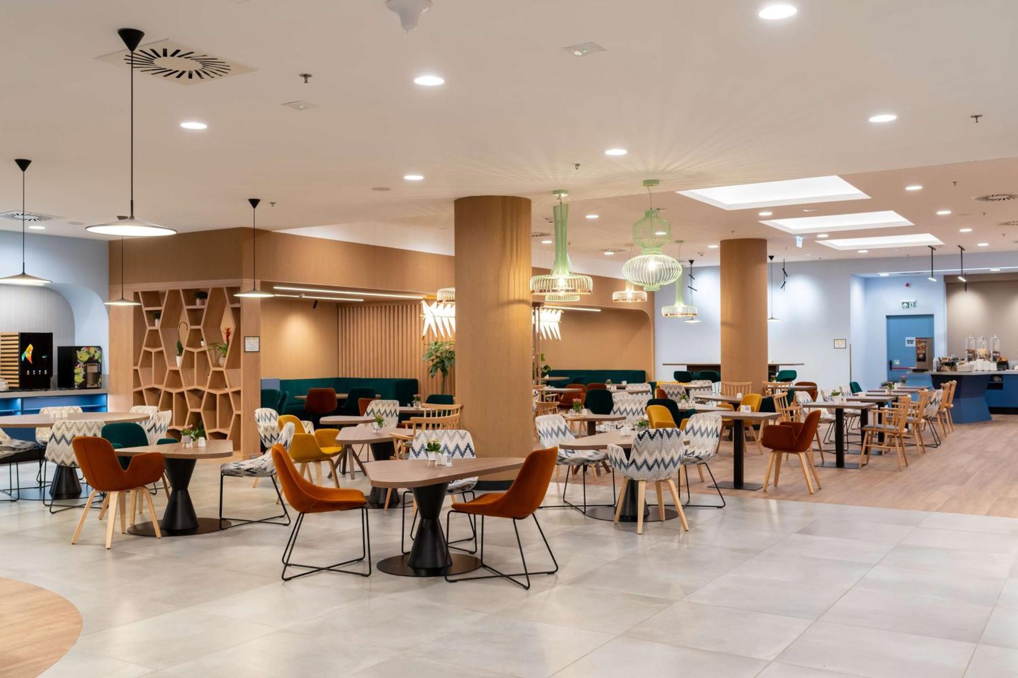 Hampton By Hilton Budapest City Centre Budapeste Exterior foto